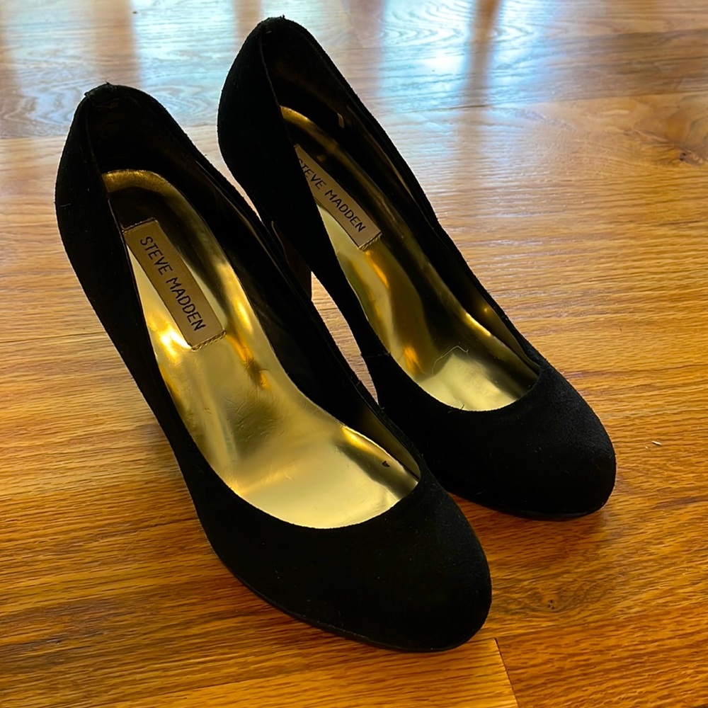 Black suede heels